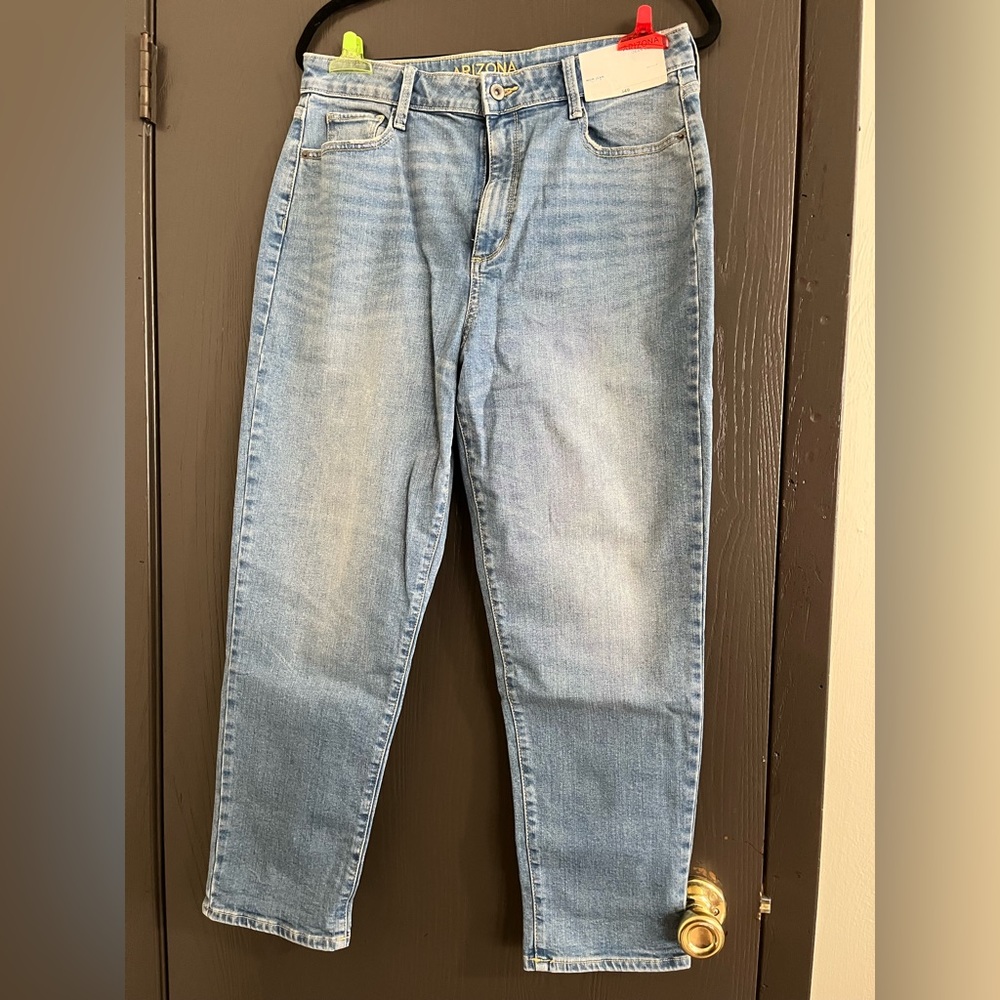 Arizona jean company mom jeans